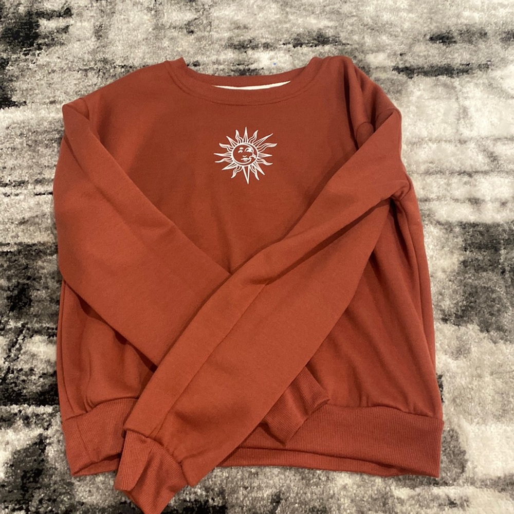Red/pink romwe sun decal crewneck